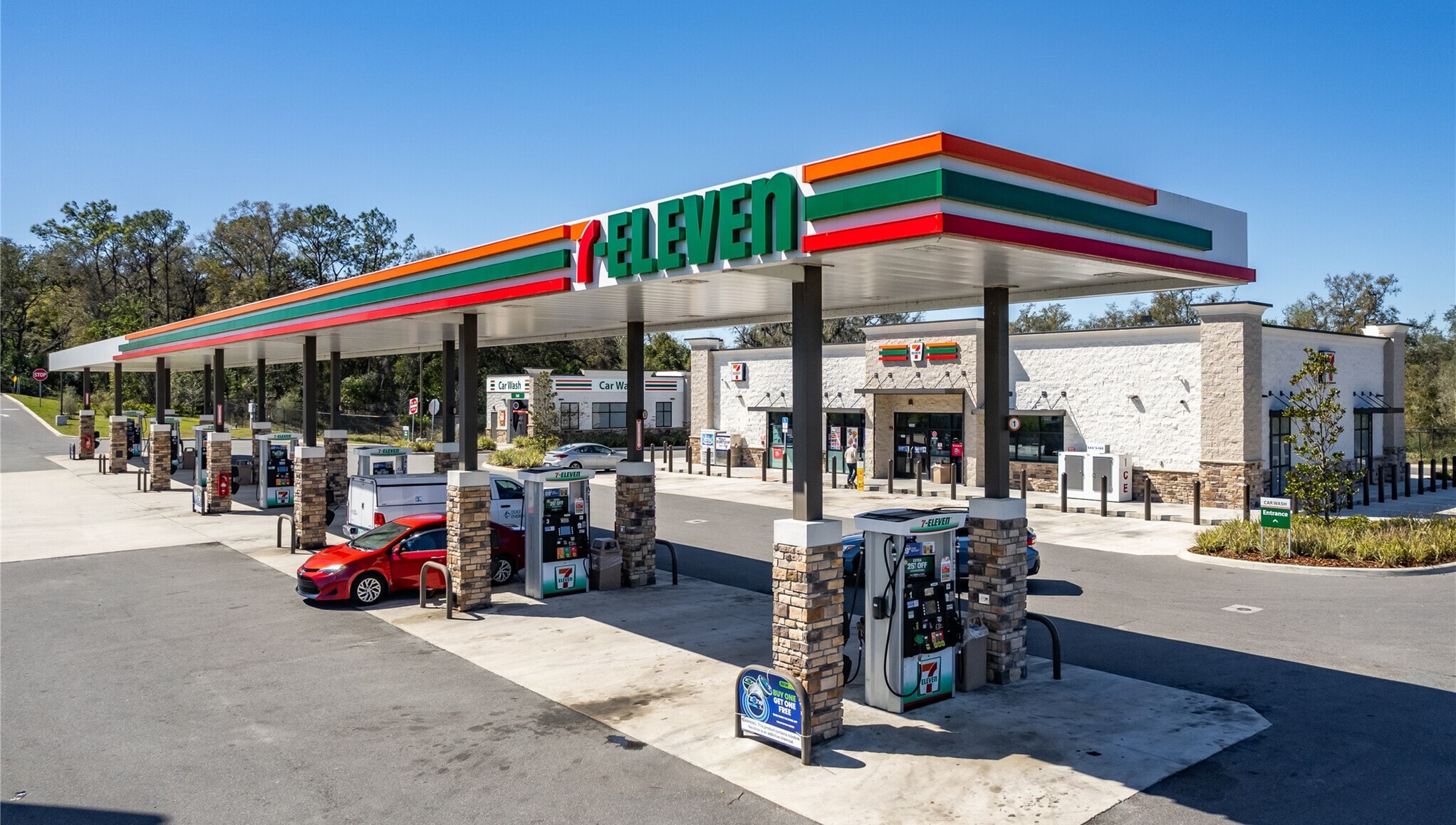 2058 US HWY 27/441 FRUITLAND PARK, FL