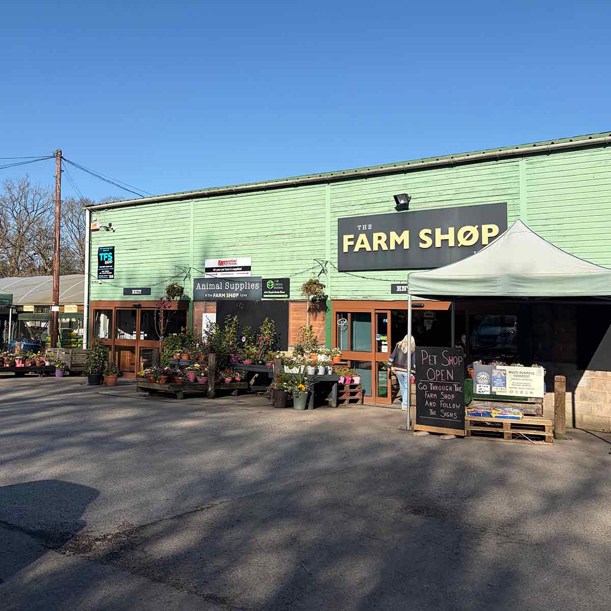Garden Room showcase at Silverlands Stone in Chertsey