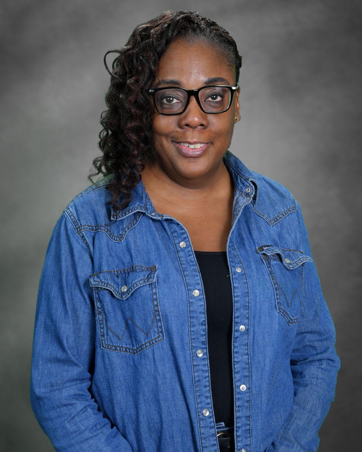 Ms. Chinwe Modebe staff portrait photo