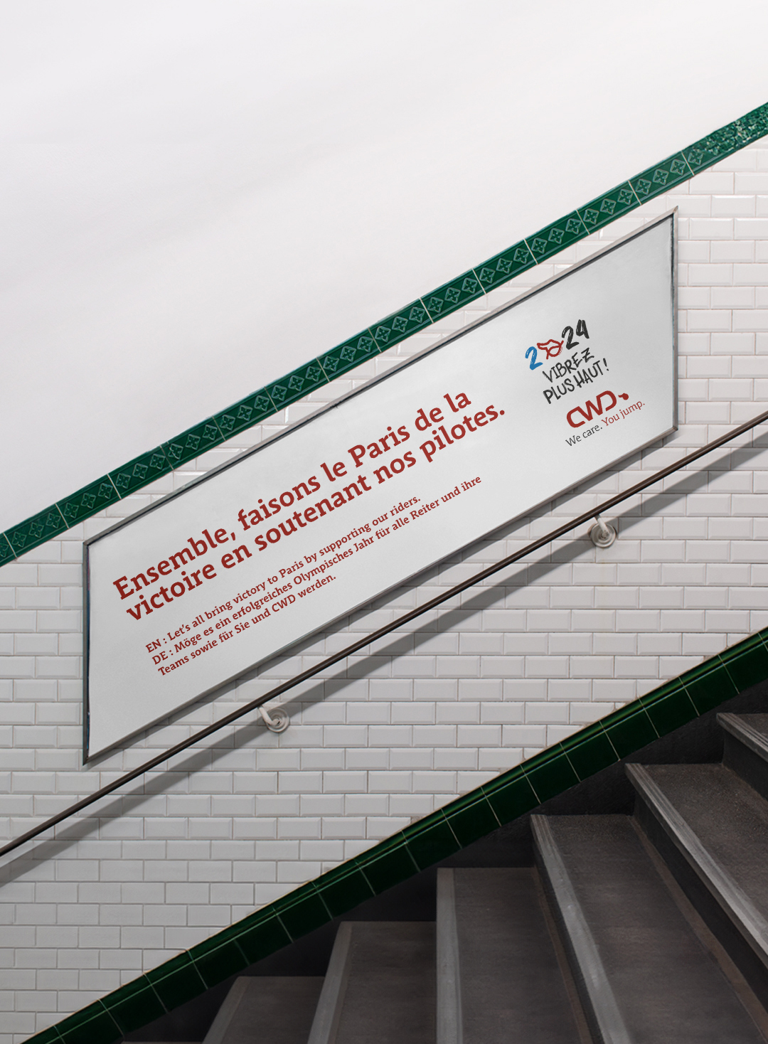 Campagne de communication dans le métro parisien affichant un visuel de CWD