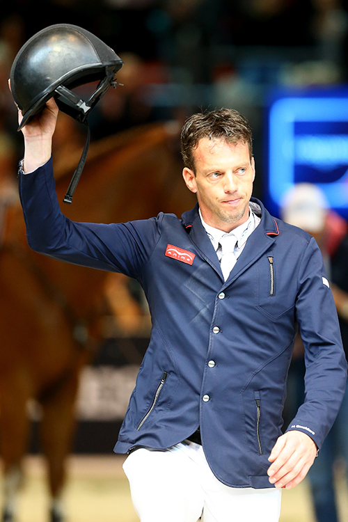 Harrie Smolders qui célèbre sa victoire 