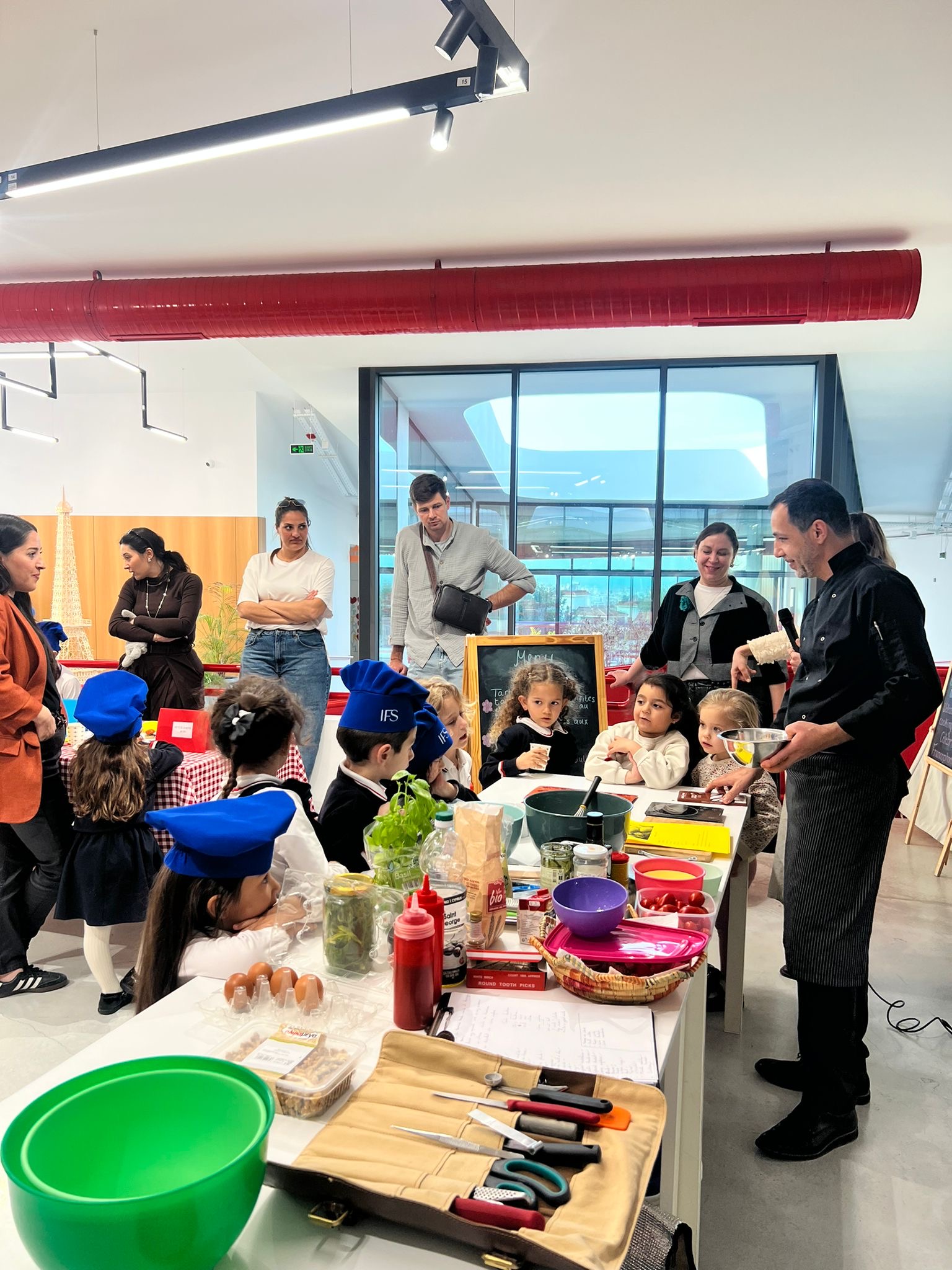 Mini Picasso Art Club's exhibition - Photo collection