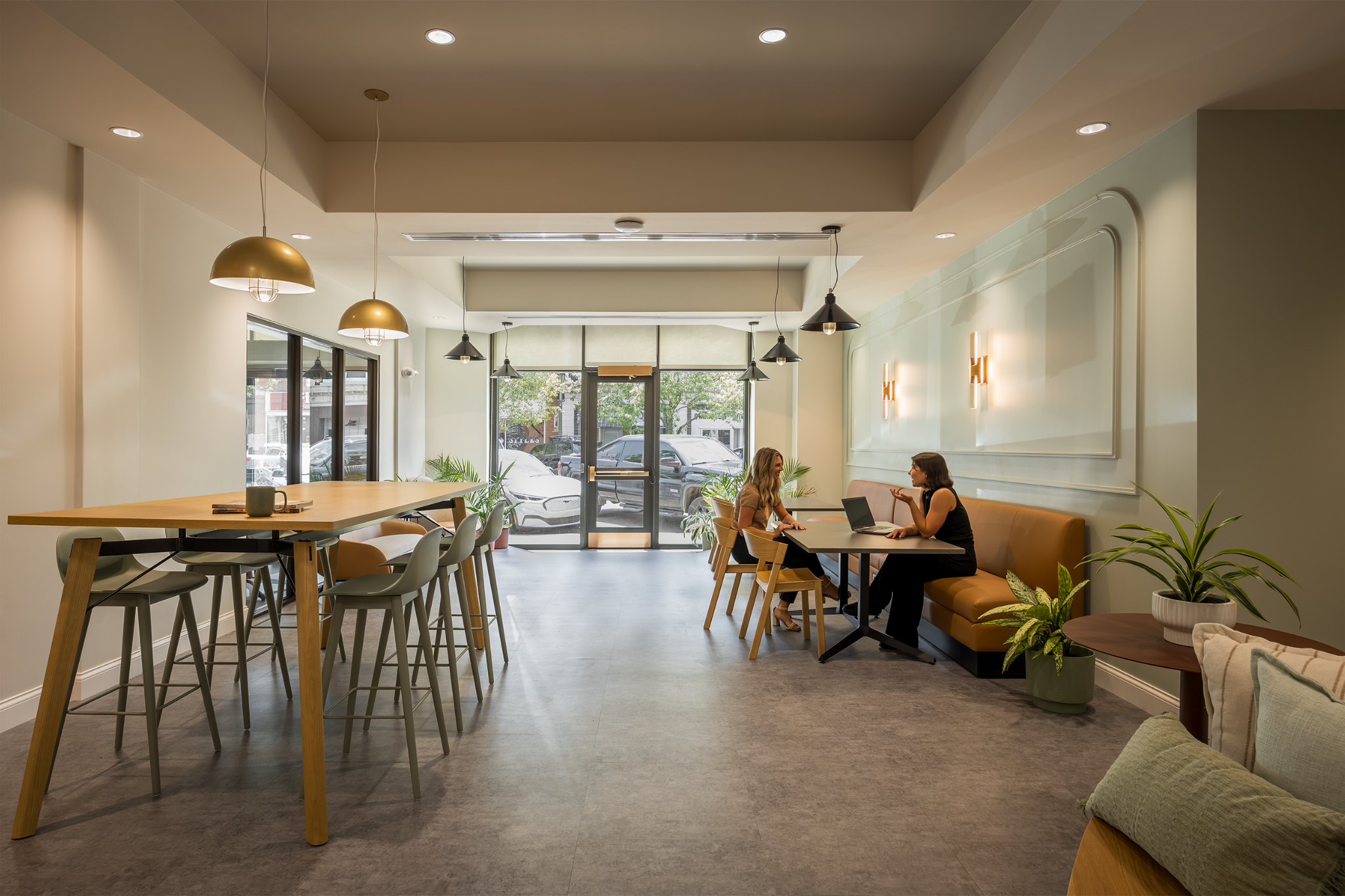 UH Pediatric Multispecialty Clinic interior design, custom wayfinding and furniture selection.