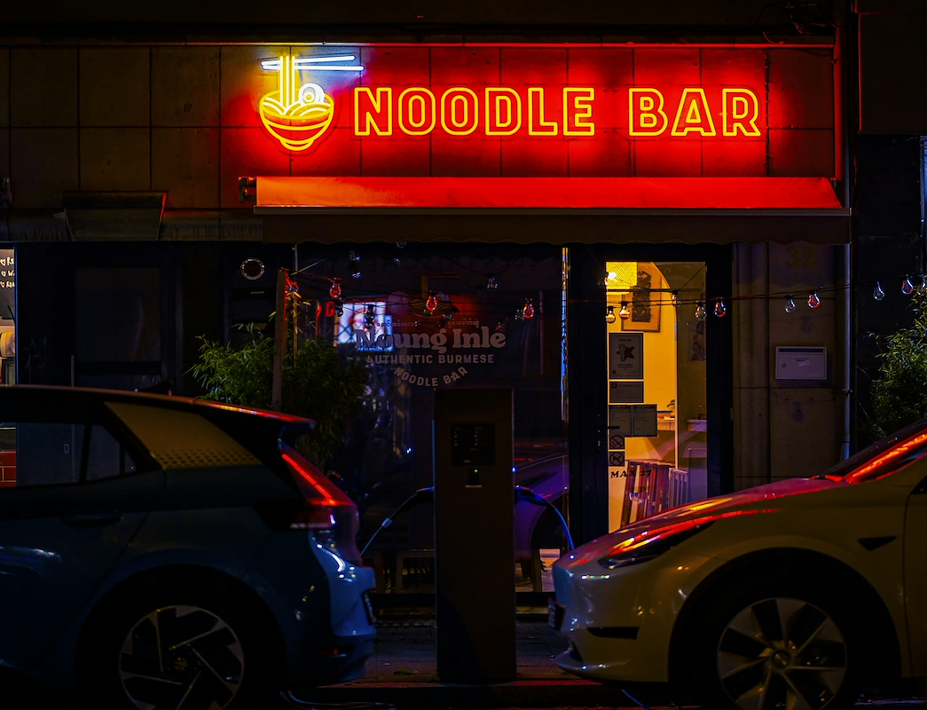 How to start a mobile bar business