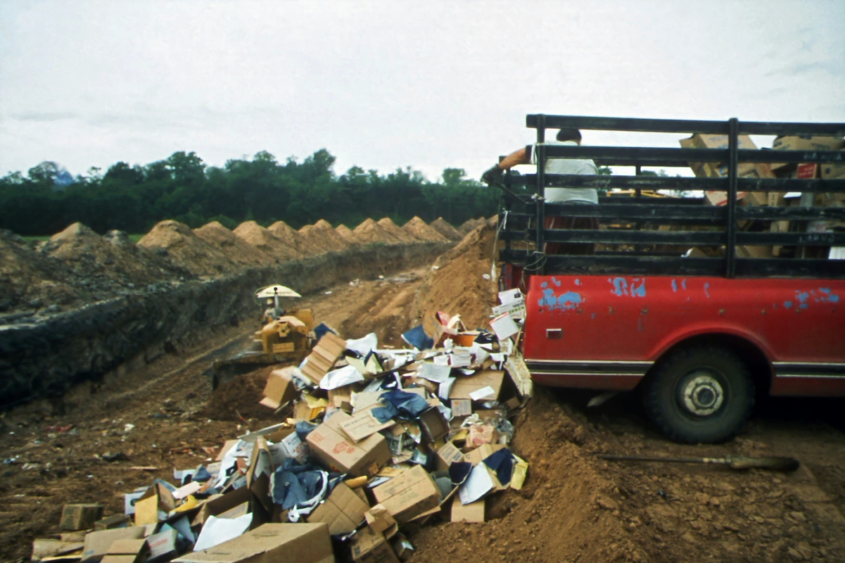 How to start a dump truck business