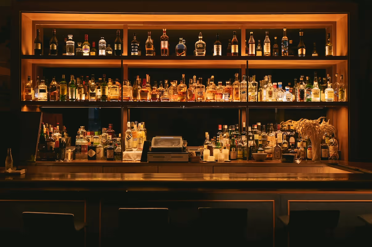 How to start a bar business