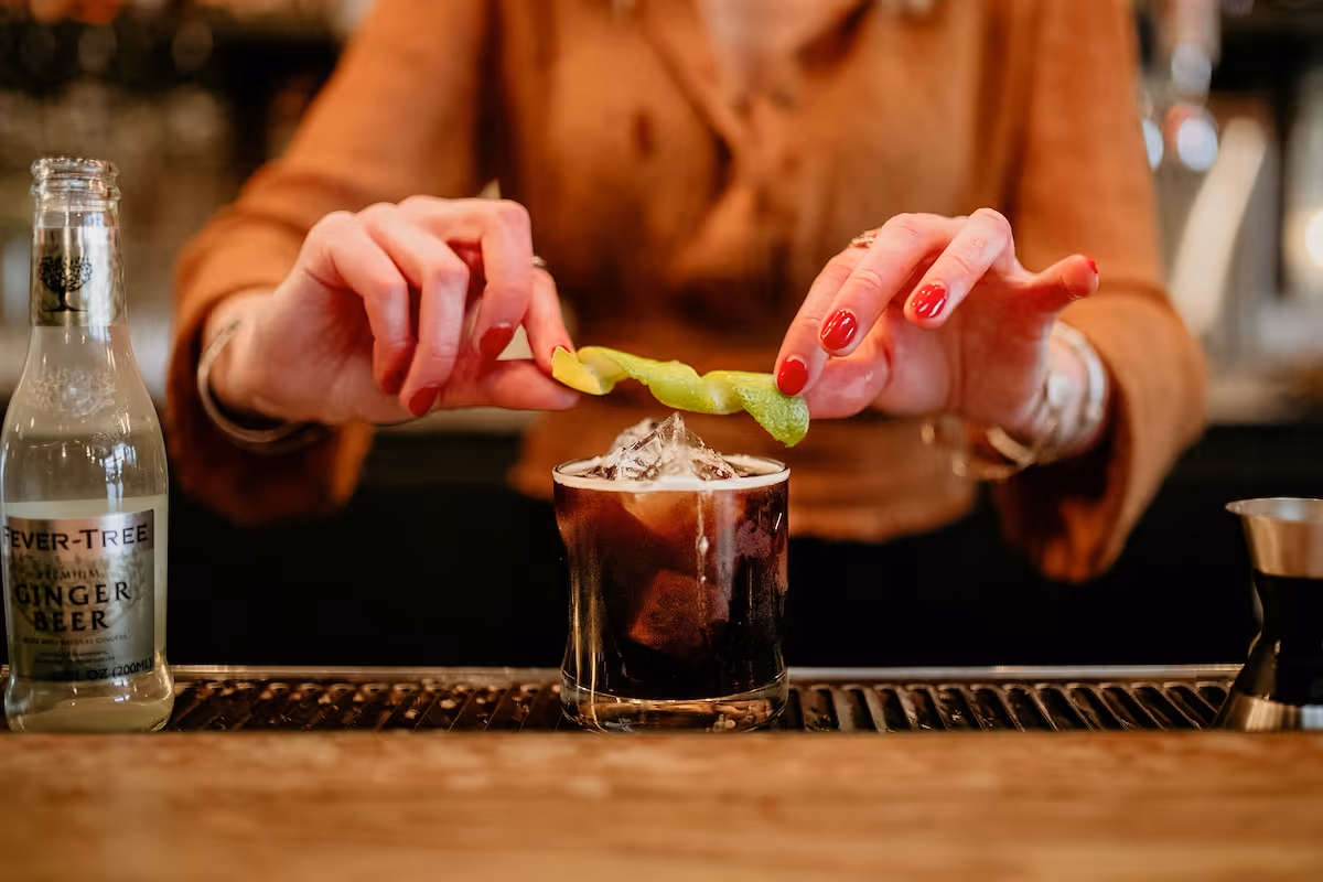 How to start a bartending business