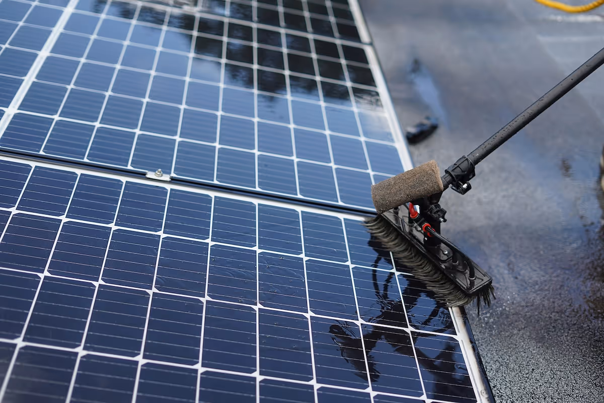 How to start a solar panel cleaning business