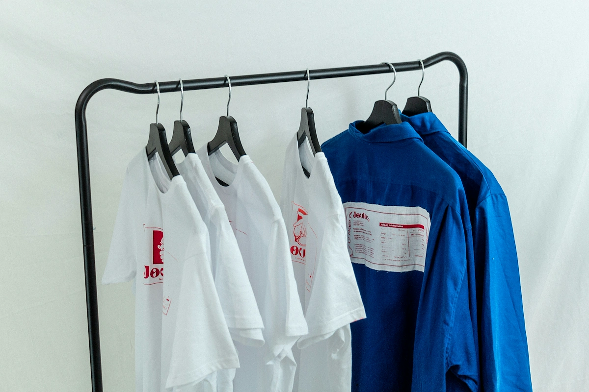 How to start a clothing rental business