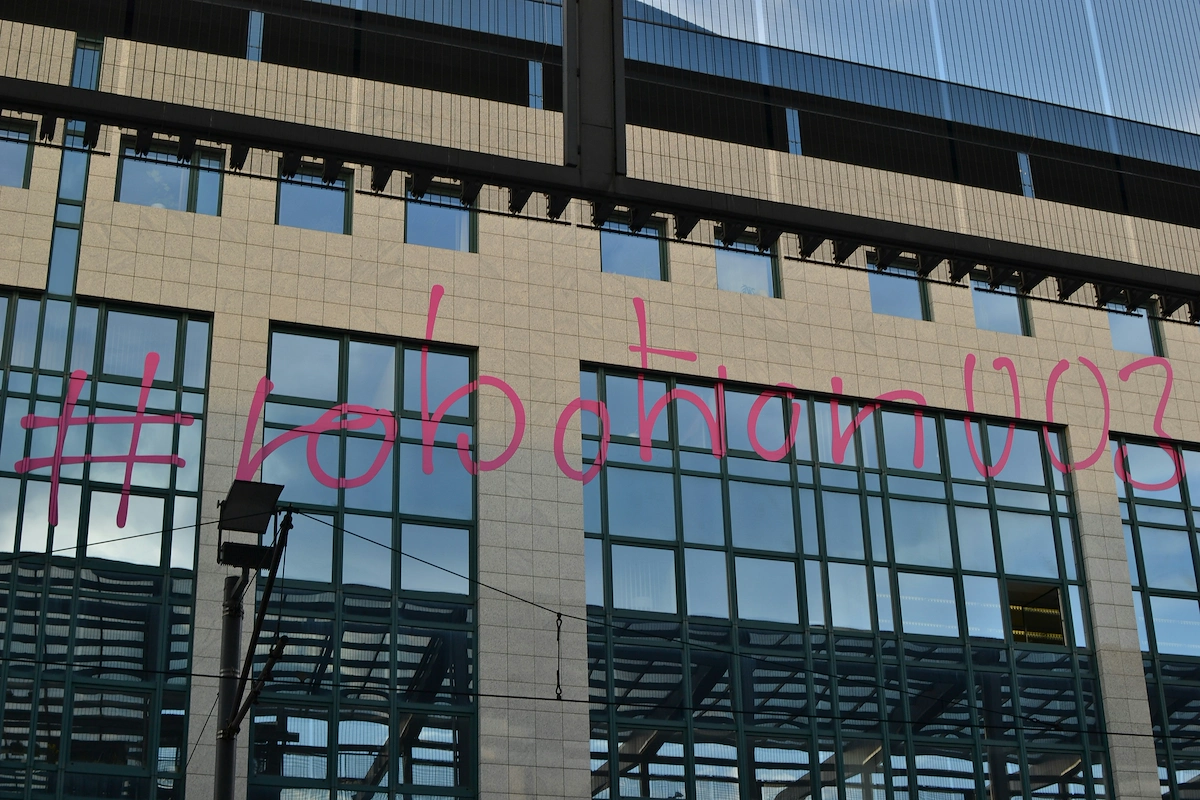 How to start a window installation business