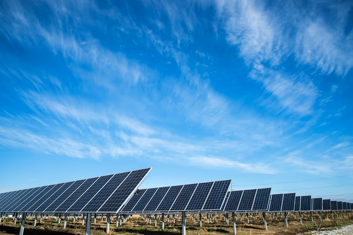How to start a solar farm business