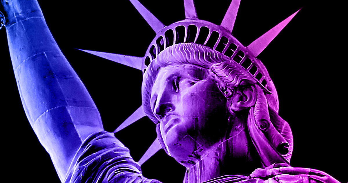 Statue of Liberty in purple gradient, Independent Center's brand colors