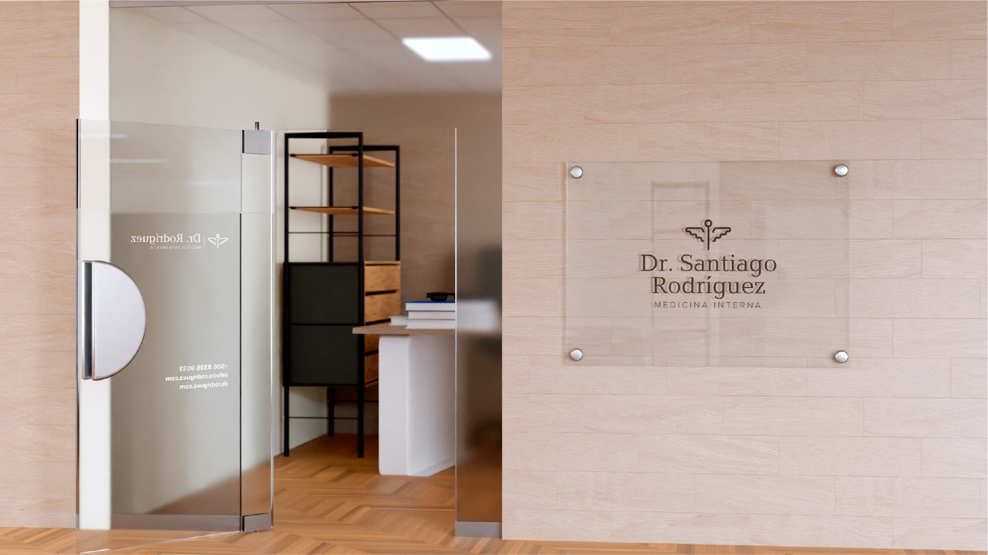 Dr. Santiago Rodríguez