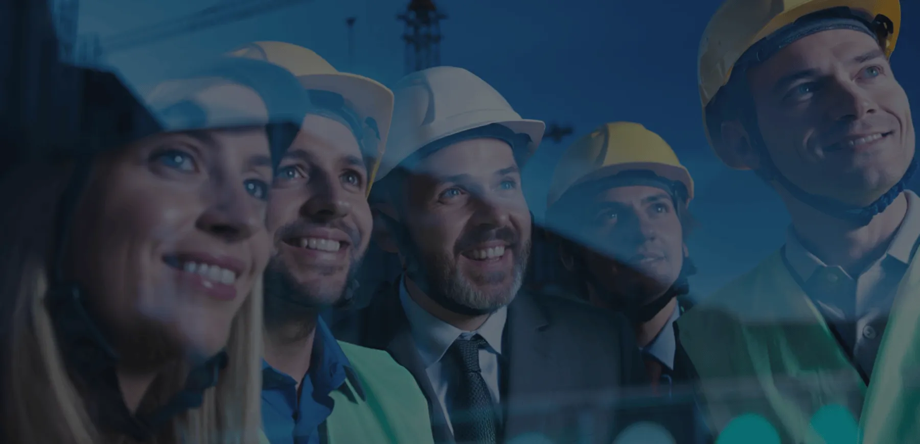 IPA Team aus Bauleitern und Architekten bei integrierter Projektabwicklung auf Baustelle mit lcmd