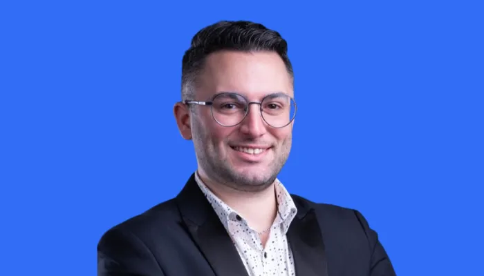 Cyril formateur en intelligence artificielle générative