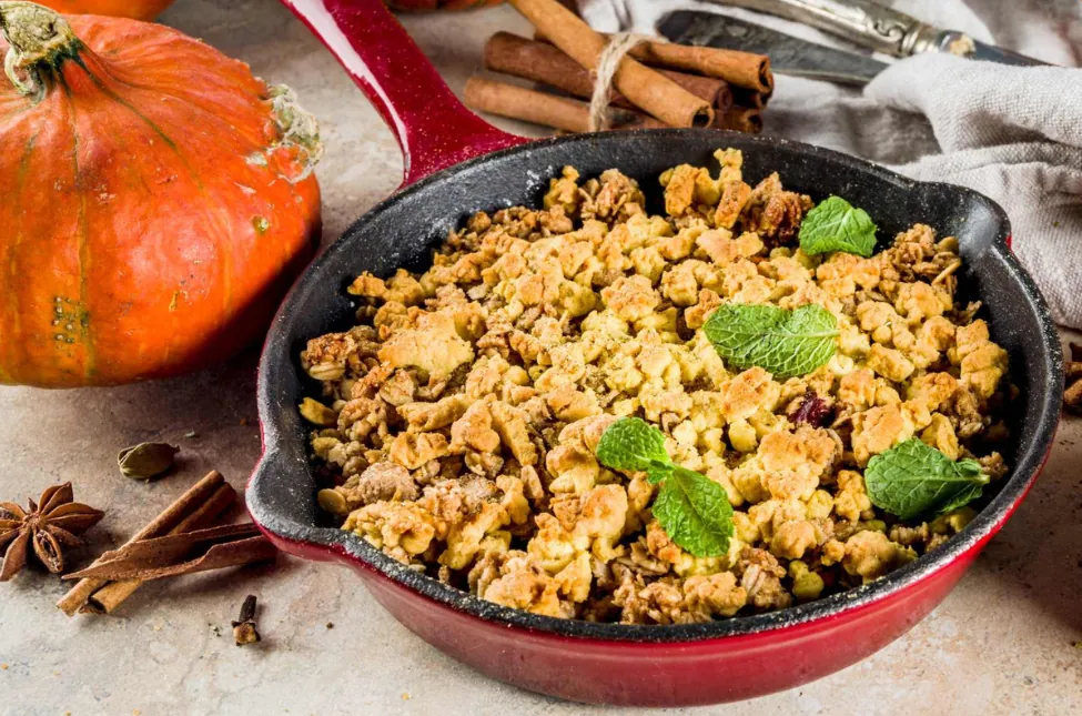 R11 Une recette sucrée déclinée en version salée : le crumble de légumes