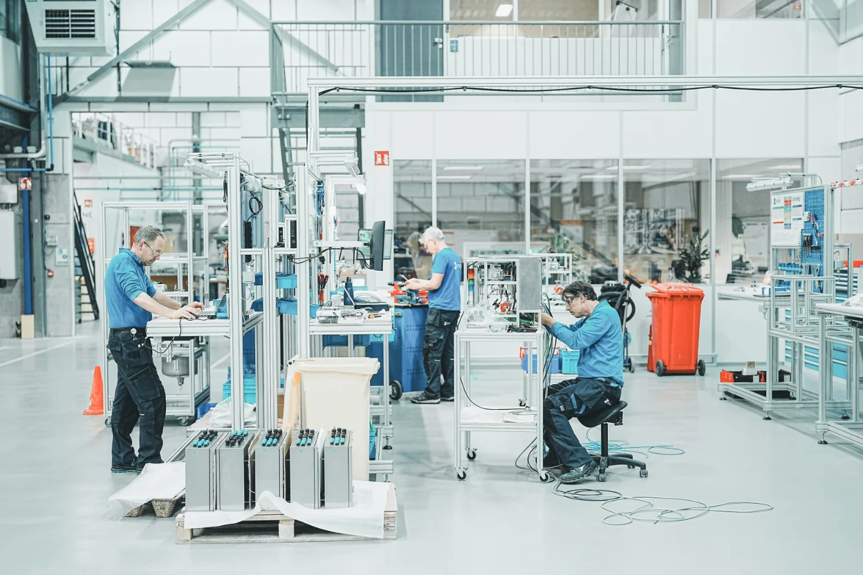 Assembly & testing department ContiUnity by Zeton