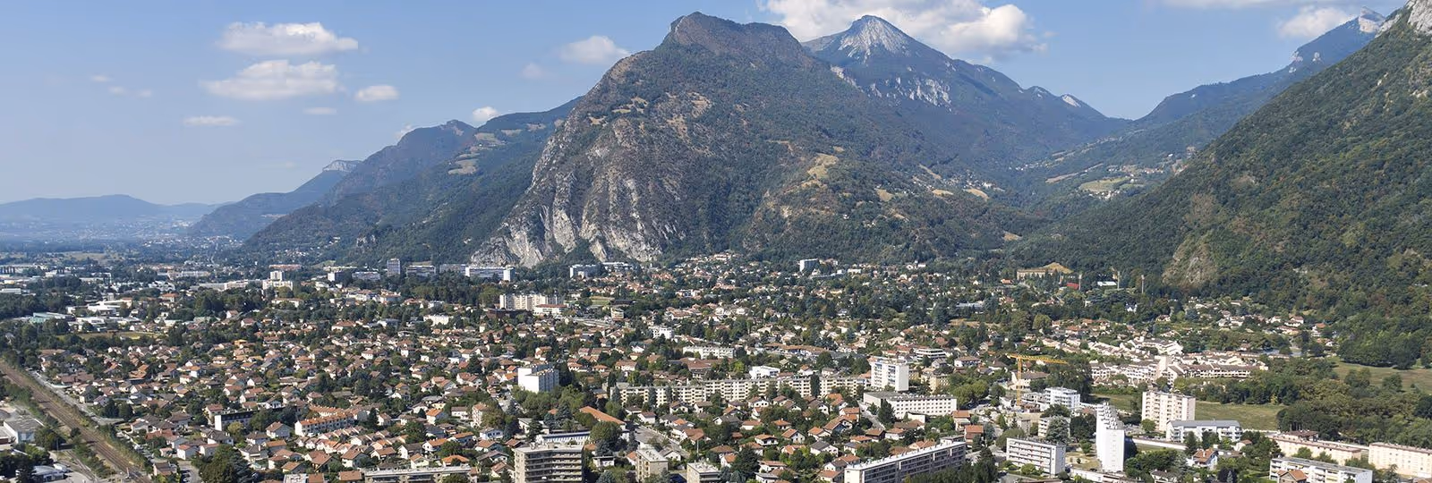 Vue de saint Egrève, le fontanil cornillon et saint martin le vinoux avec le Néron sur le fond