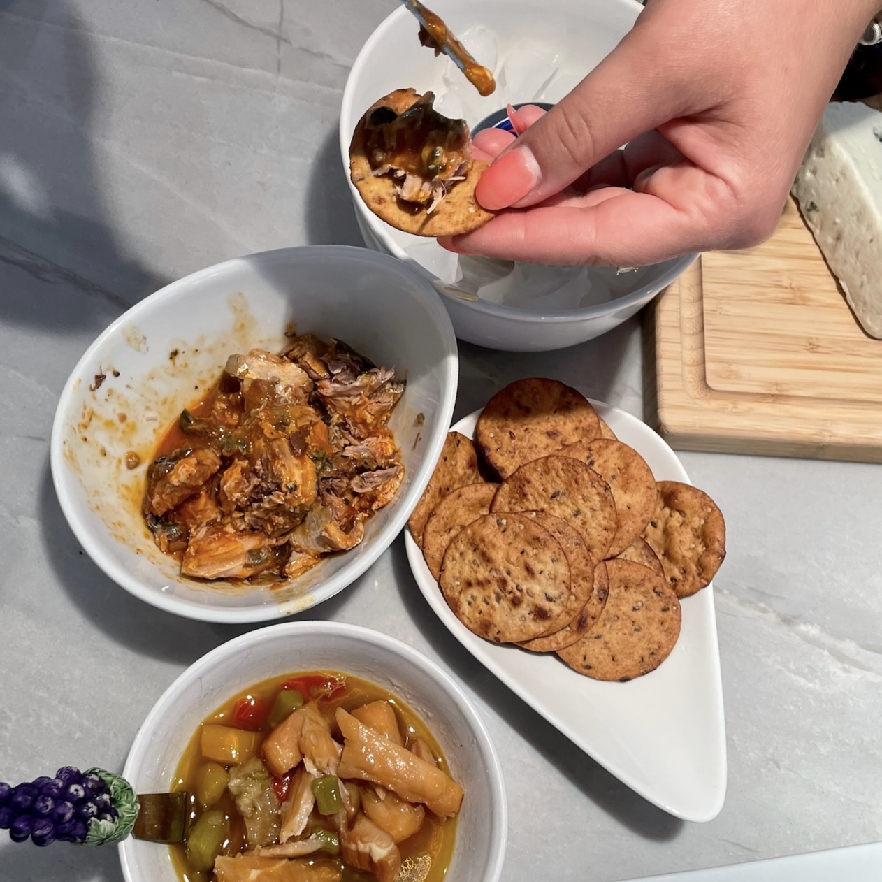 Tinned mackerel and crackers