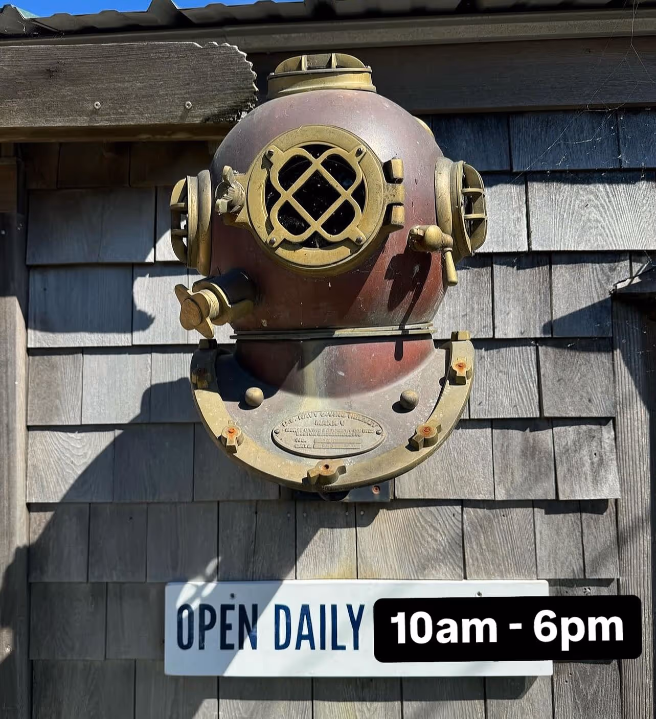 New Fish market hours! Food Truck hours : 11am - 6pm.  We ❤️ you!