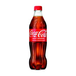 Bouteille Coca-Cola 50 cl servie chez Chikin Bang, boisson rafraîchissante pour accompagner les menus fast food coréens.