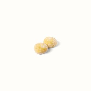 Mochi à la mangue servi chez Chikin Bang, dessert asiatique moelleux au cœur fruité