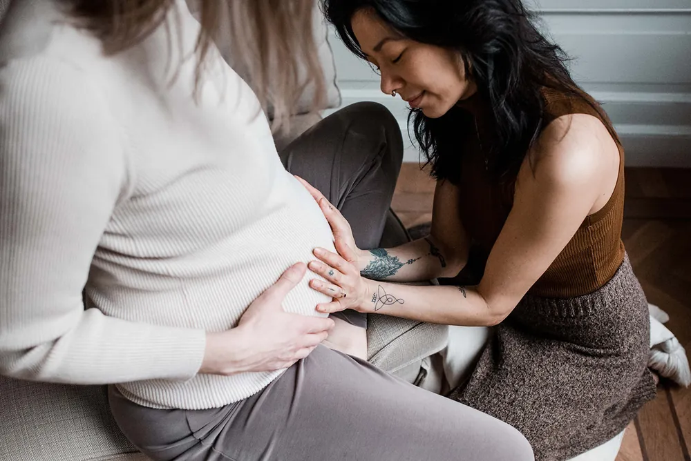 Doula vs. Midwife - What’s The Difference?