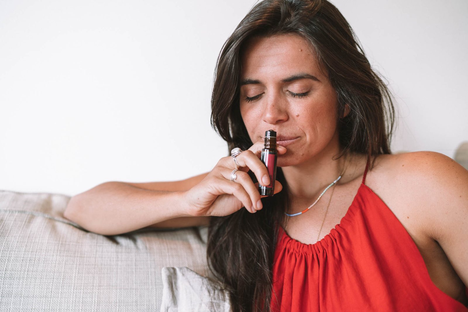Top 10 Essential Oils to Support Your Pregnancy