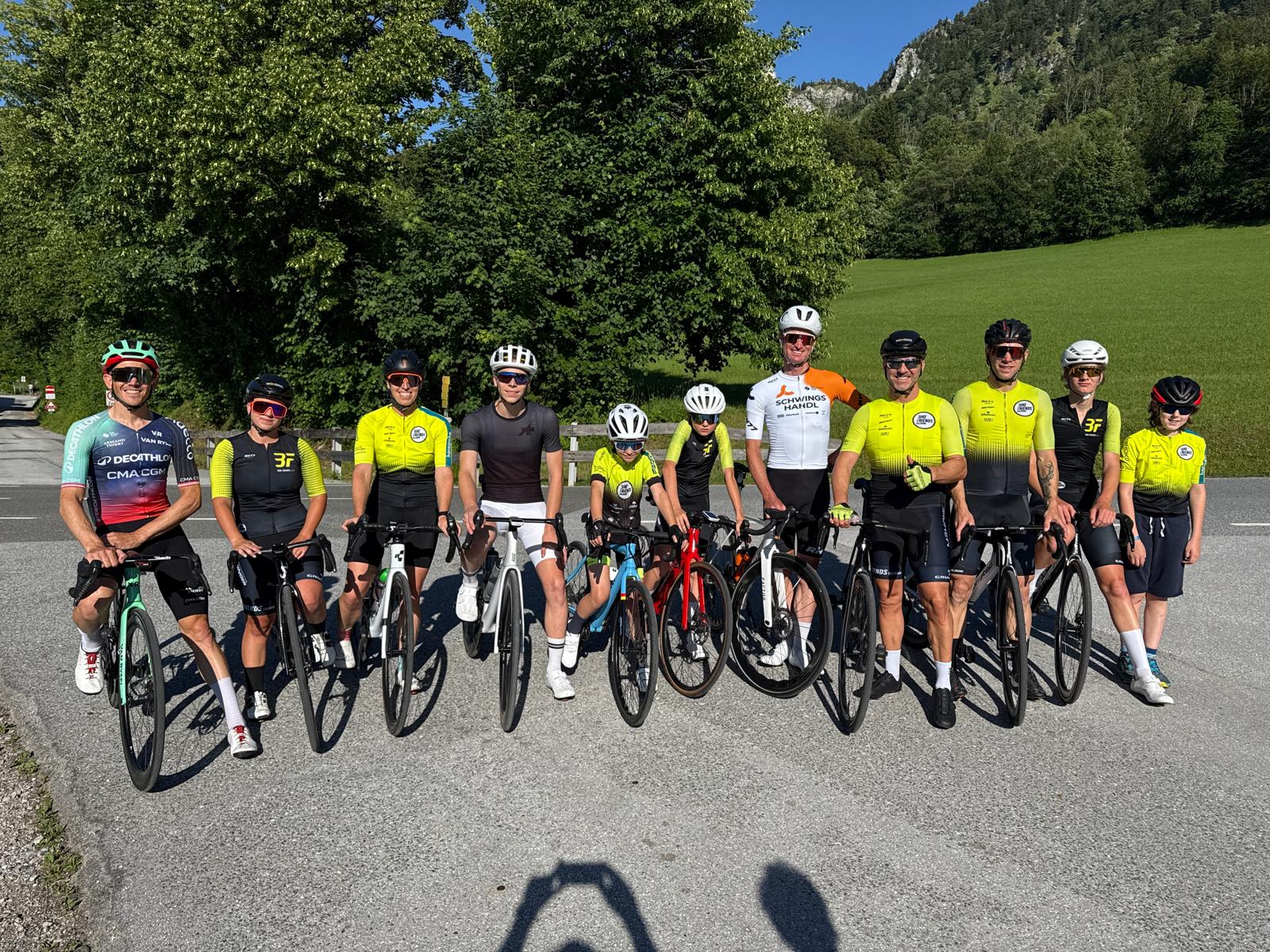 Unsere Young Bikefriends mit Gregor Mühlberger