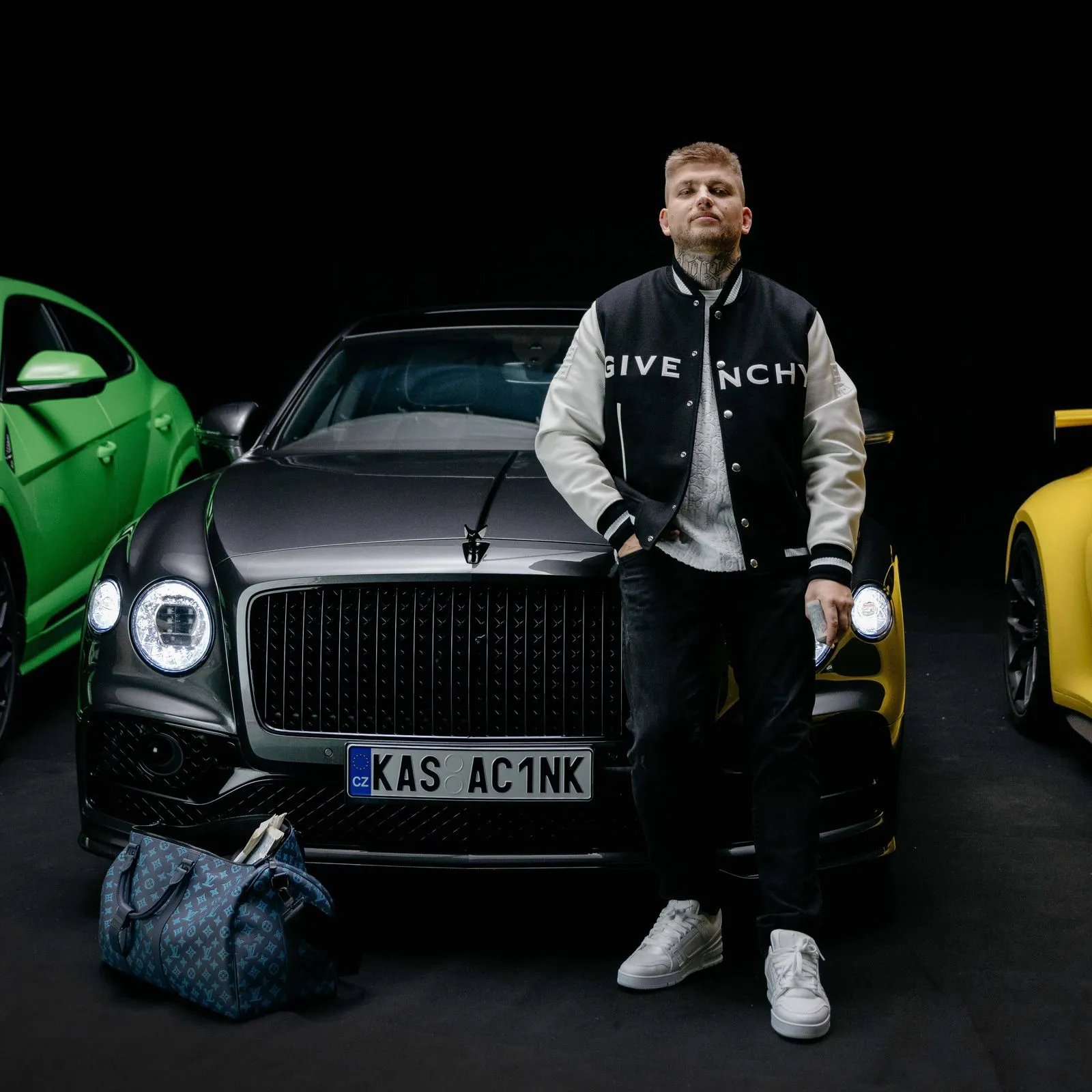 MAXIM PONOMARENKO Image