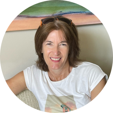 Headshot of Claire Chandler from Currys