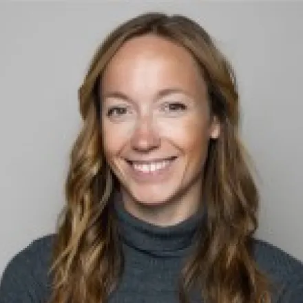 Portrait of Alexa Hubley, Sr. Content Marketing Manager at Float.