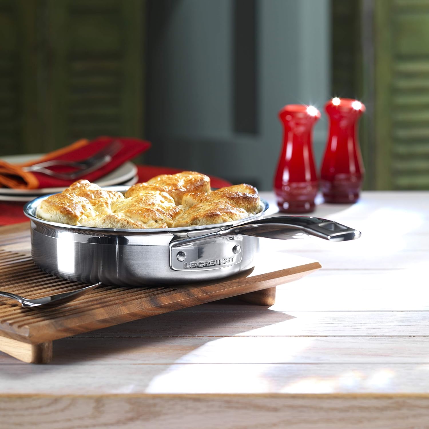 Le Creuset 3-Ply Stainless Steel Sauté pan with Lid, 24 x 6.5 cm ...