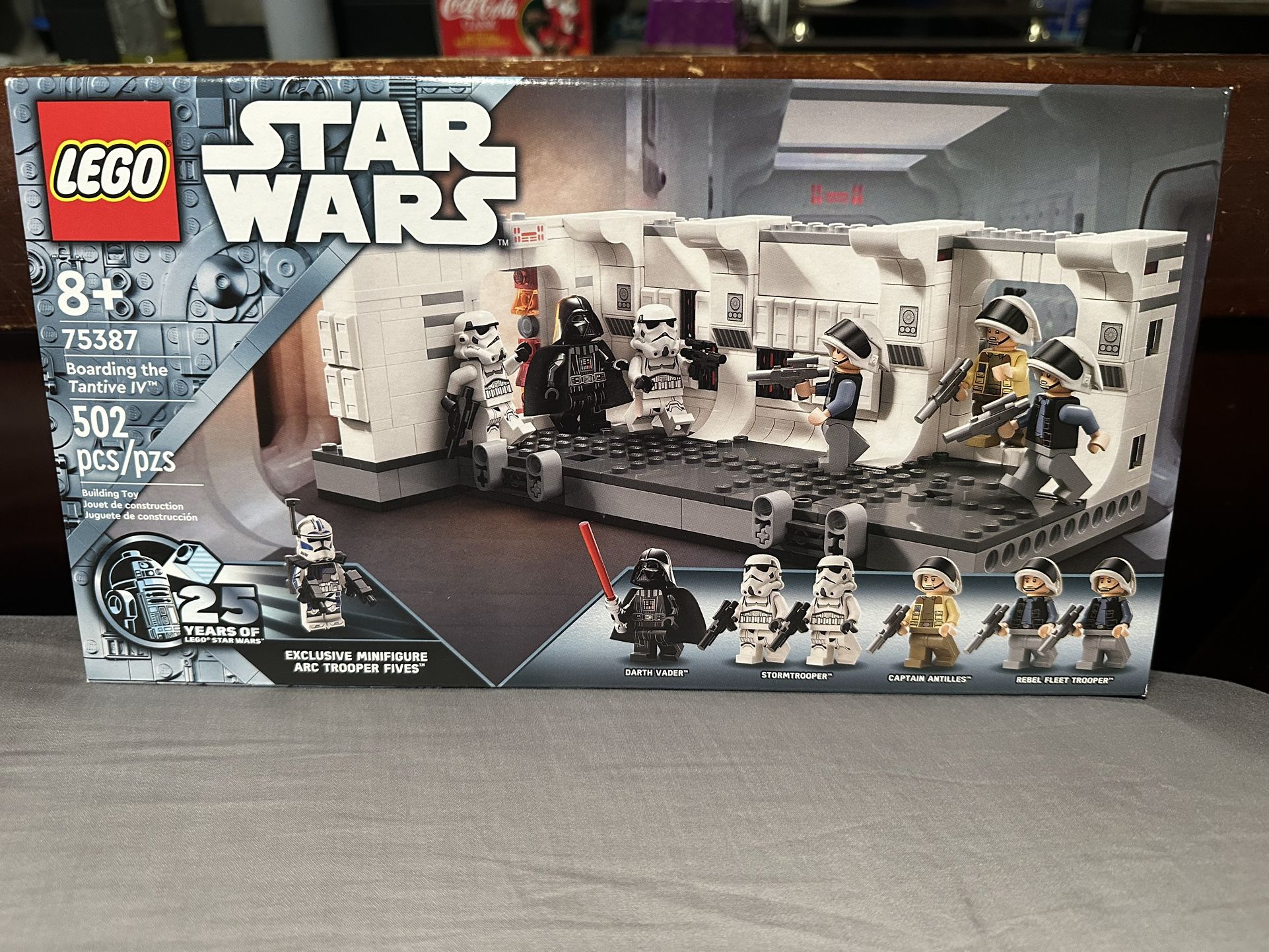 LEGO Star Wars: A New Hope Boarding the Tantive IV 75387