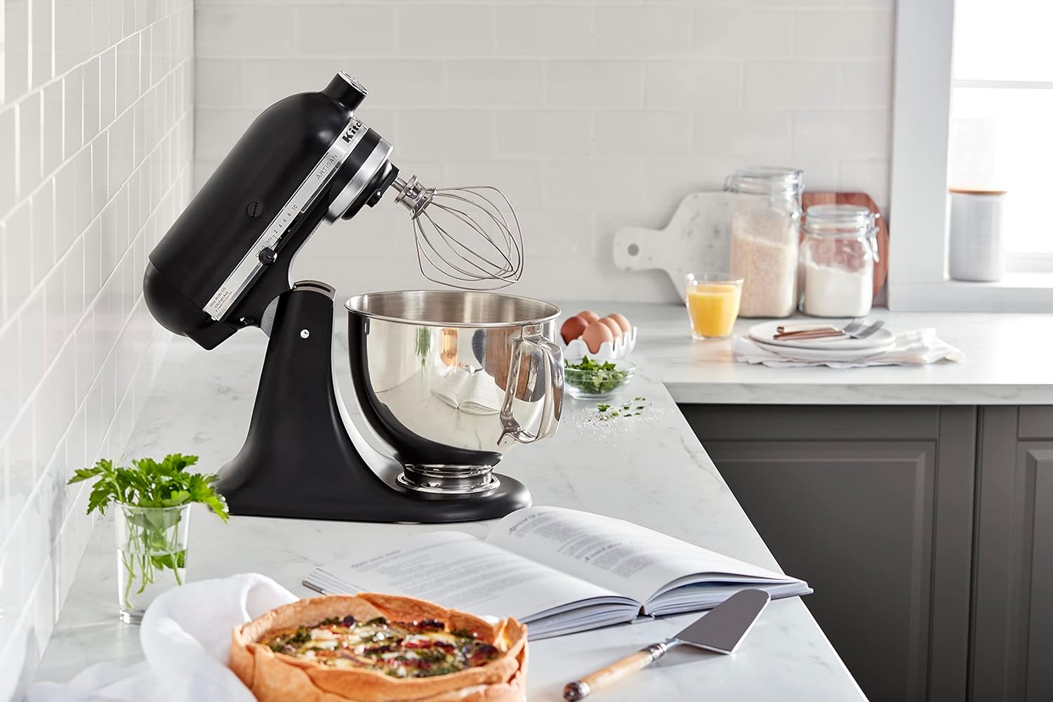 KitchenAid Artisan Series 5 Quart Tilt Head Stand Mixer with ...