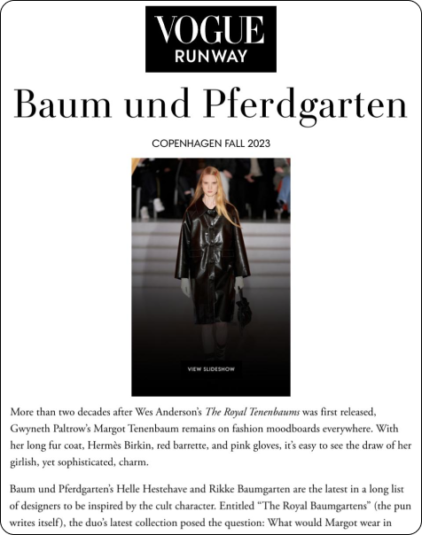 Fashion model wearing a dark brown leather coat with gloves walking on runway, Vogue Runway Baum und Pferdgarten.