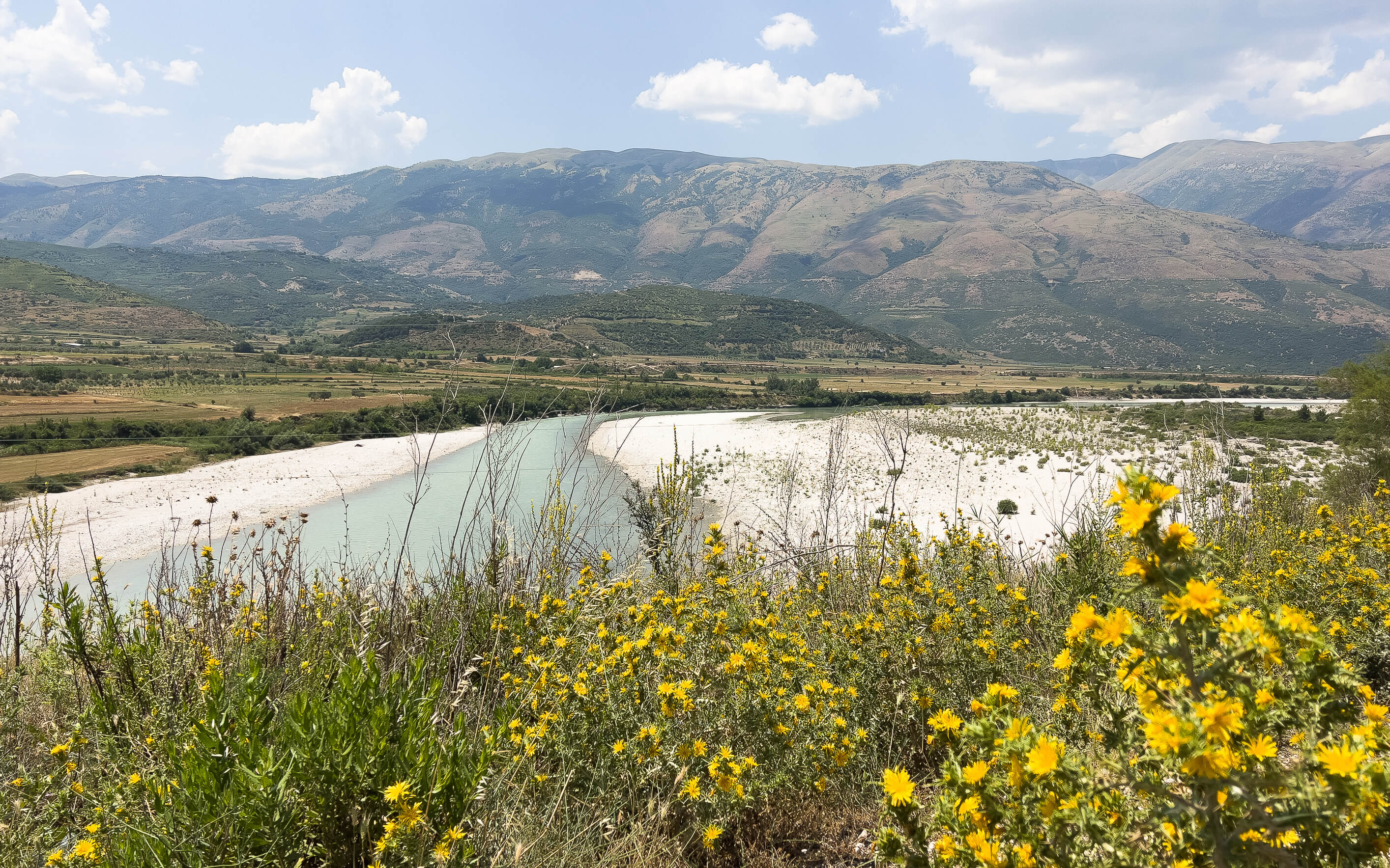 Flusslandschaft in Albanien