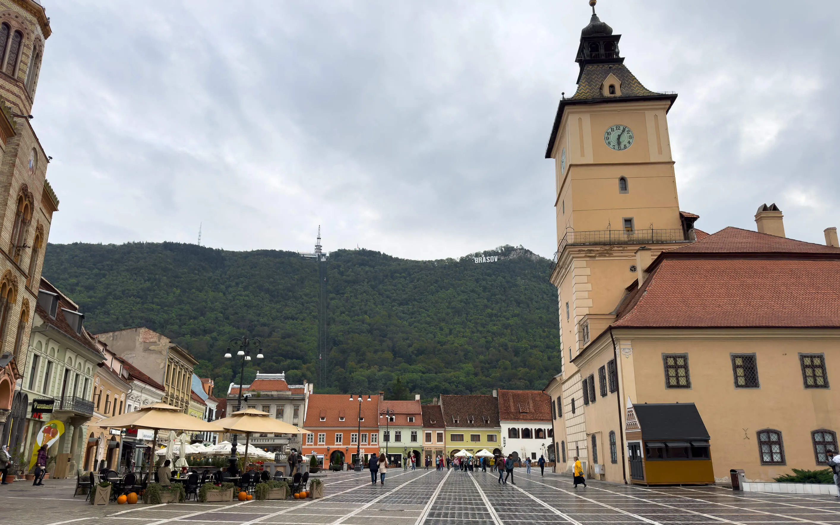 Blick auf den Berg Tampa von Brasov Zentrum