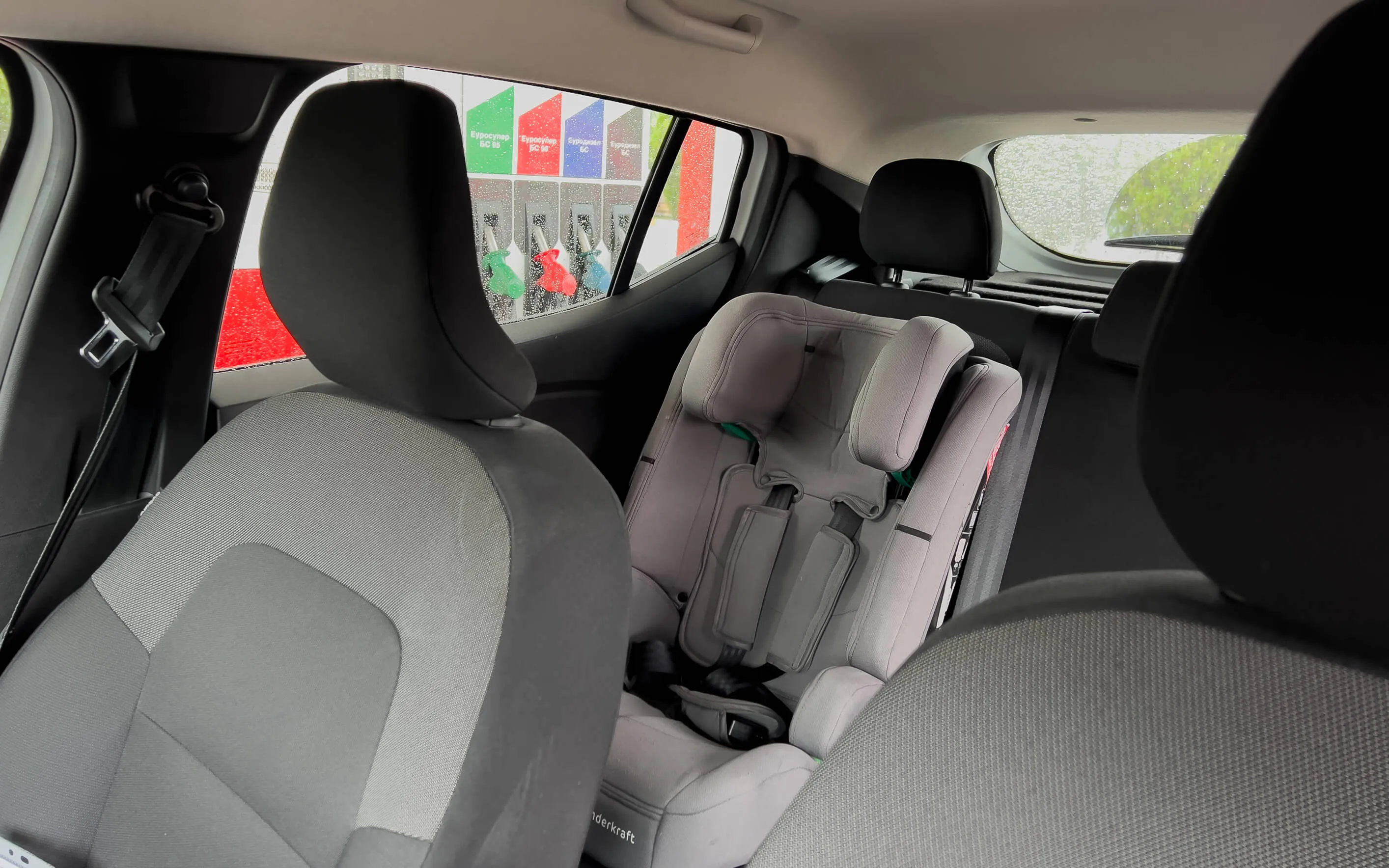 Autositz im Mietwagen Nordmazedonien