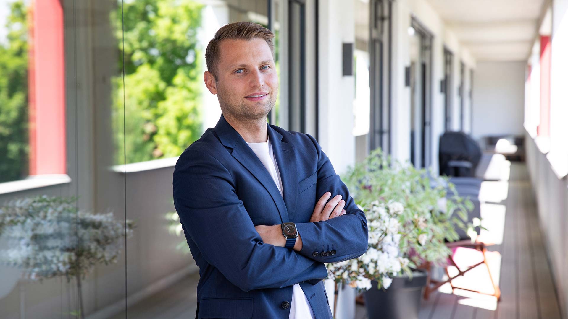 Steuerberater David Kasper von Steuern steuern, Experte für GmbH-Anteilsübertragung.