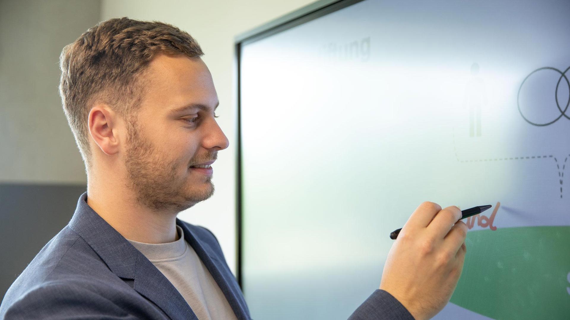 Beratung zur Strukturierung einer Liechtenstein-Familienstiftung unter Berücksichtigung von §15 AStG und deutscher Steuerpflicht