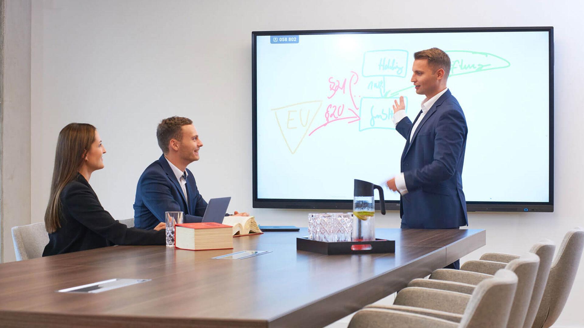 Strategien zur Vermeidung der Wegzugsbesteuerung: Beratungsgespräch zu GmbH-Anteilen, Exit Tax und internationaler Steuerplanung