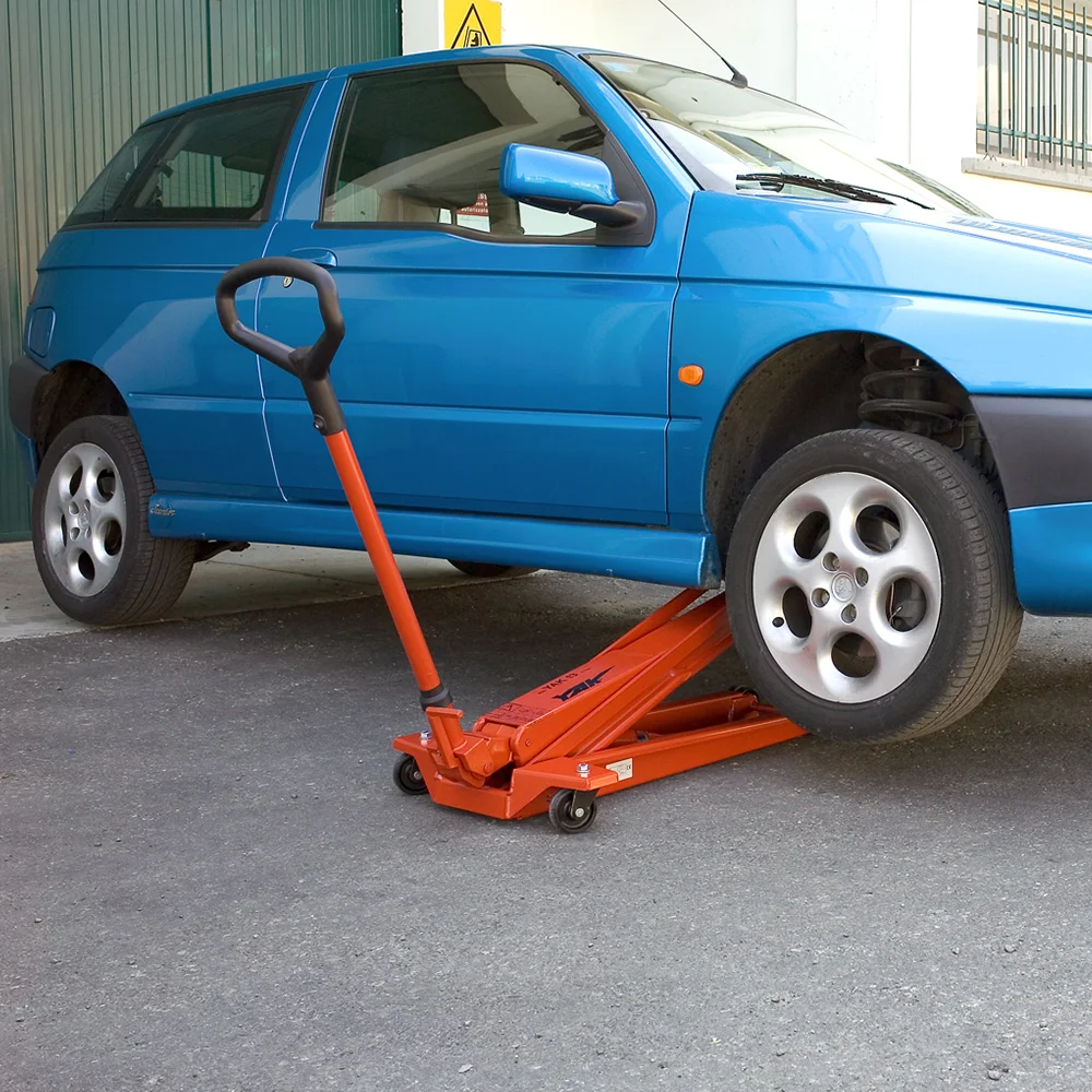 2 Ton Manual Trolley Jack with Long Body and Pedal - YAK 20/QL