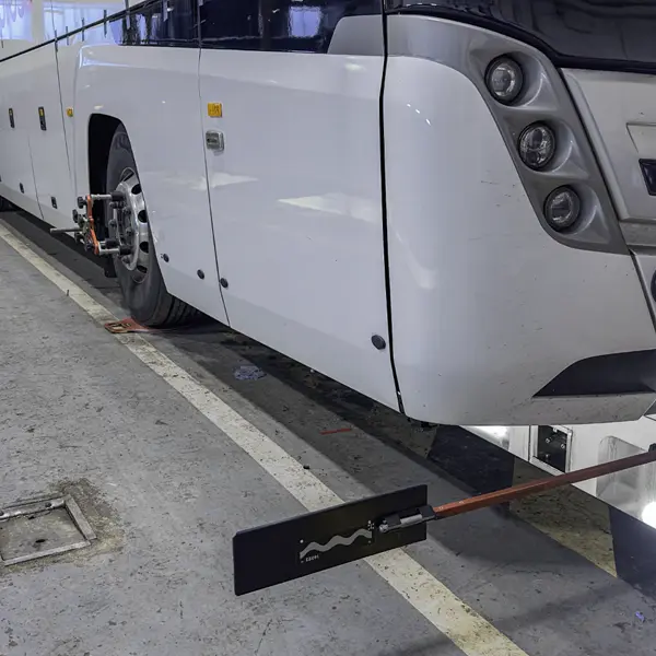 Cam-aligner for Buses
