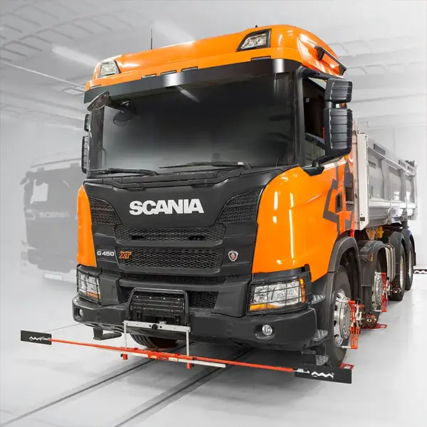 Cam-Aligner for twinsteer vehicles