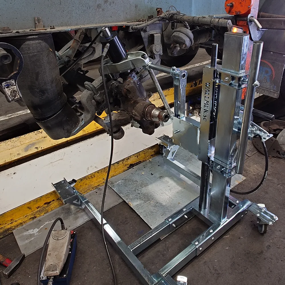 Wallmek Hydraulic Lifting Device