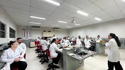 FMIT | Afya realiza primeiras aulas práticas da modalidade EAD