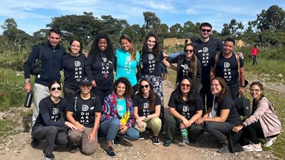 Professor Daniel Che e equipe de médicos brasileiros realizam Ação Médica Voluntária em Angola