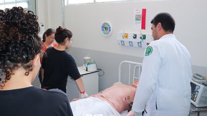 Colégio João XXI visita a FMIT para visita-guiada