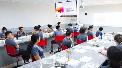 Colégio Skema 10 visita a FMIT